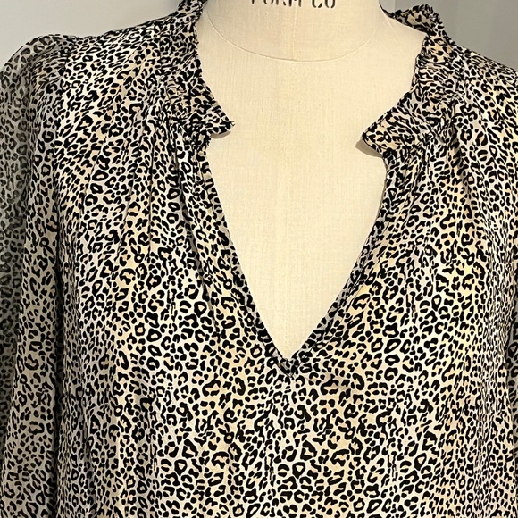 Animal Print Pull Over Blouse by Velvet by Graham & Spencer - Medium - Picture 3 of 8